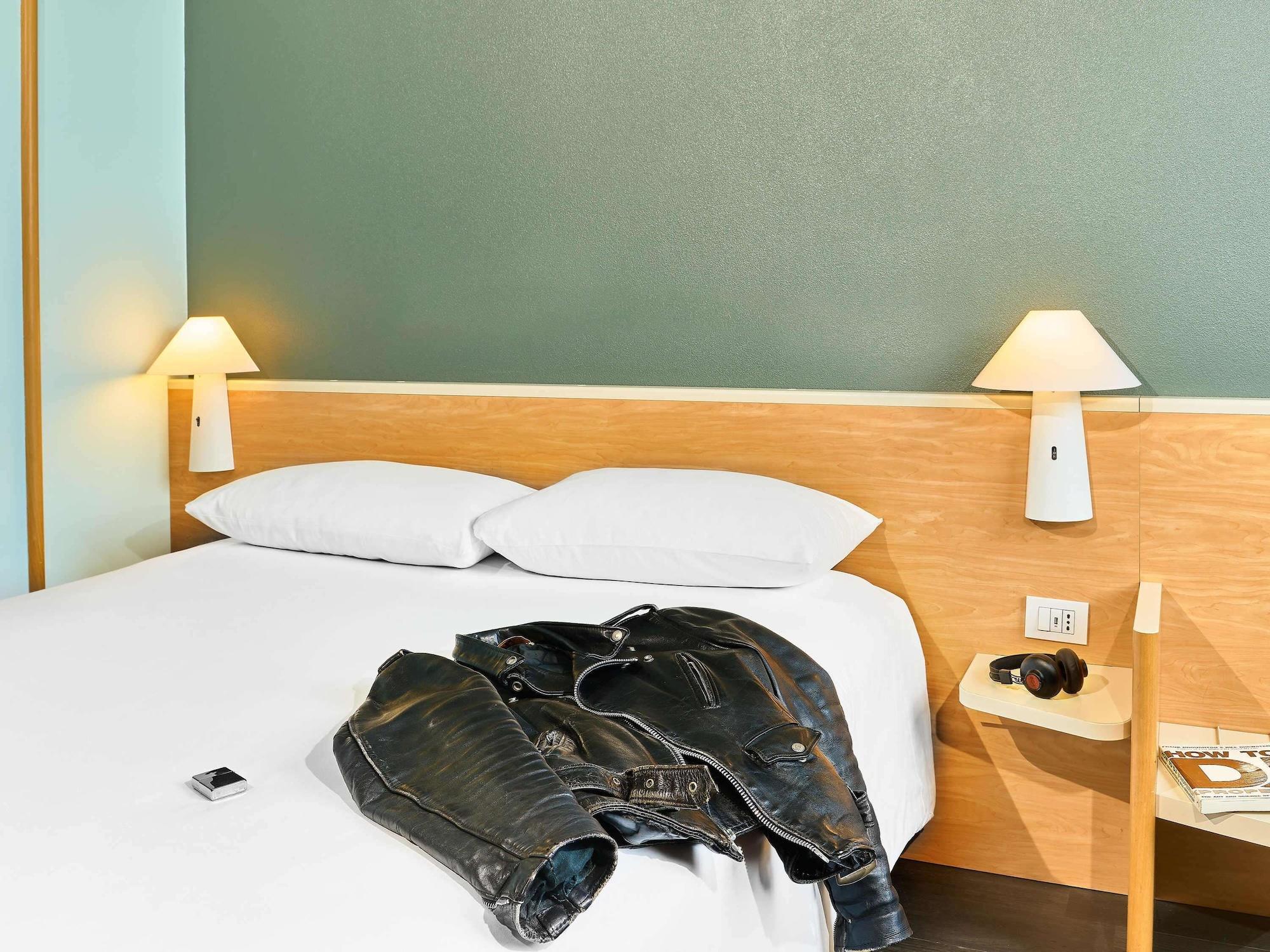 Hotel Ibis Firenze Prato Est Campi Bisenzio Esterno foto