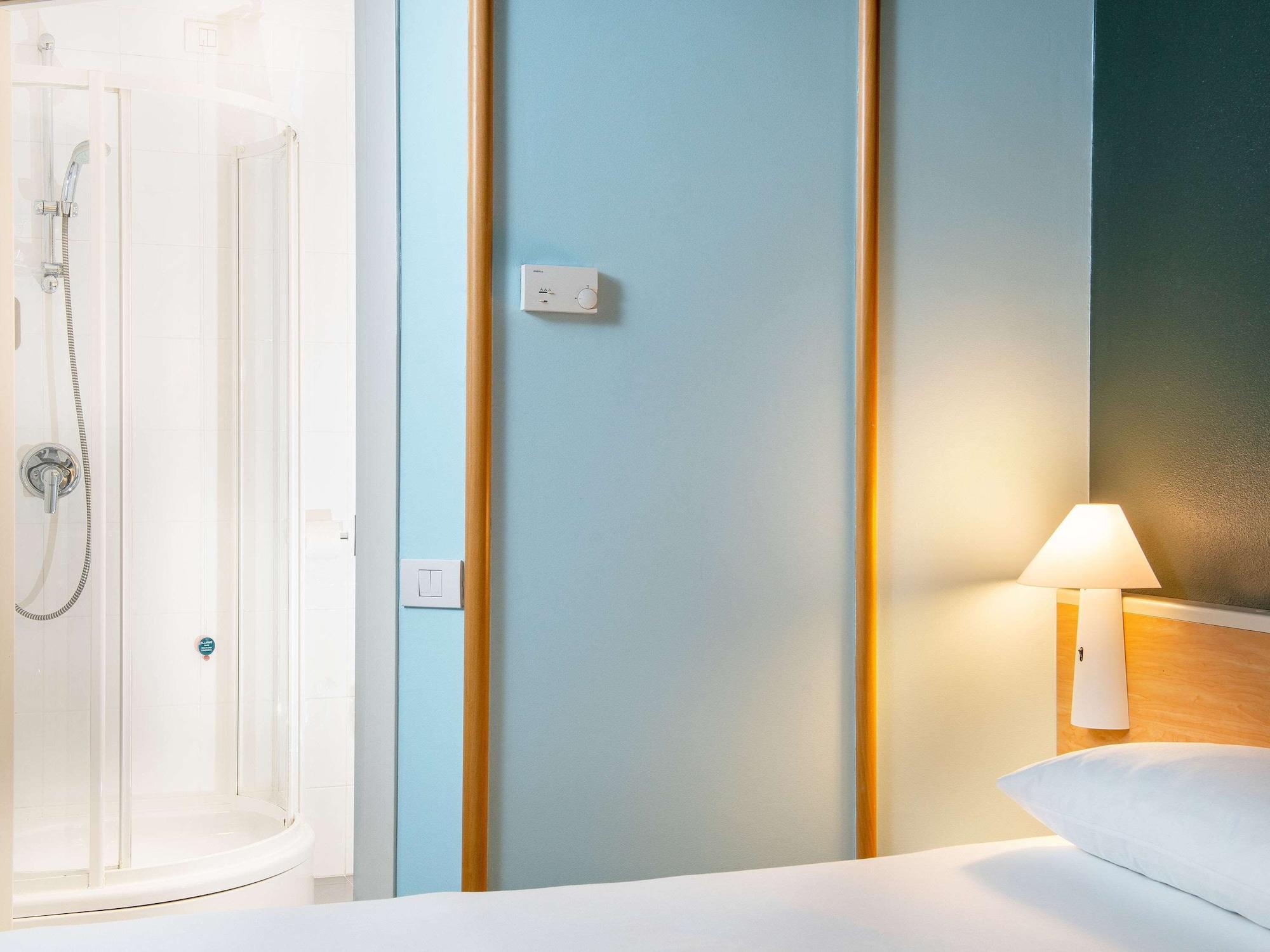 Hotel Ibis Firenze Prato Est Campi Bisenzio Esterno foto