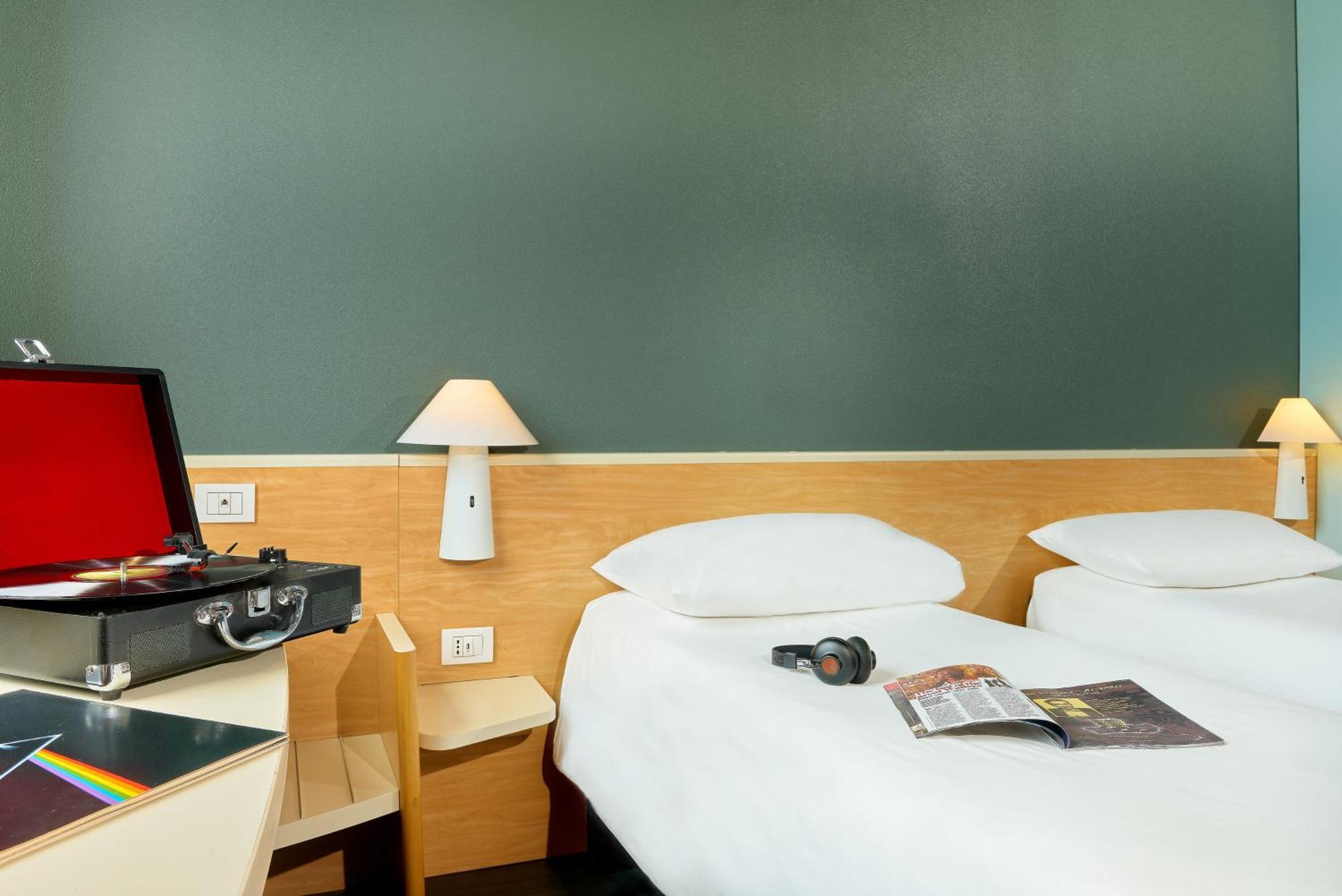 Hotel Ibis Firenze Prato Est Campi Bisenzio Esterno foto