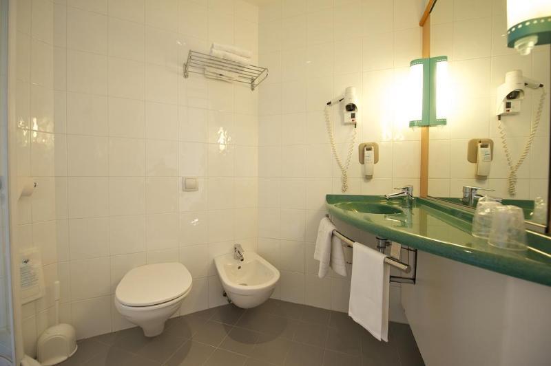 Hotel Ibis Firenze Prato Est Campi Bisenzio Esterno foto
