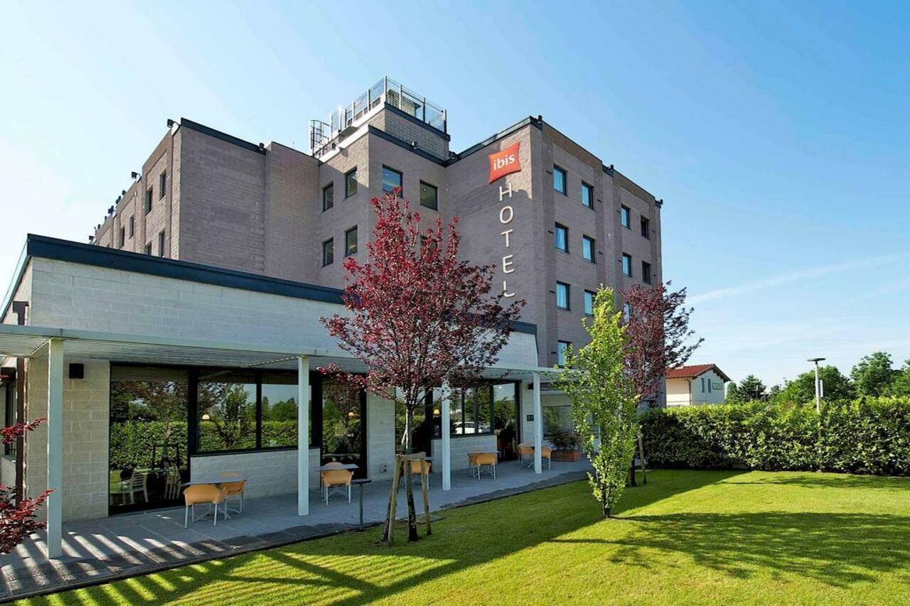 Hotel Ibis Firenze Prato Est Campi Bisenzio Esterno foto